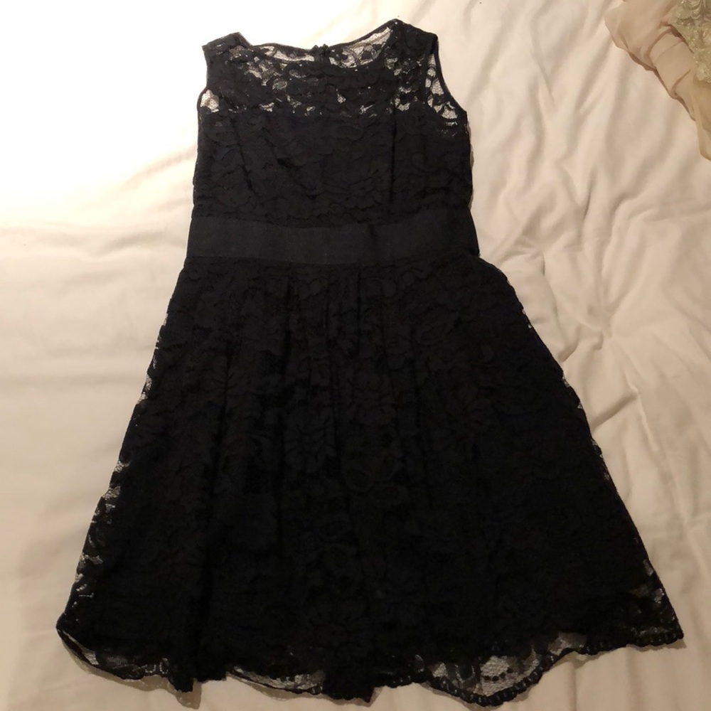 Black Lace Dress. Short sleeved dress.